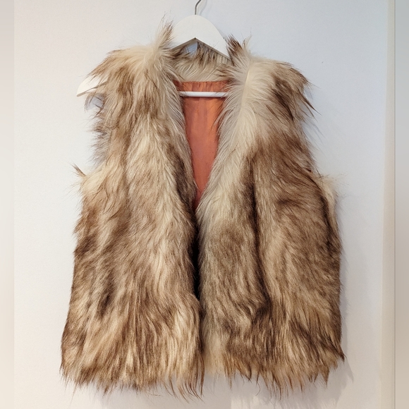 Real Fur Vest, Size 42 - Picture 11 of 11